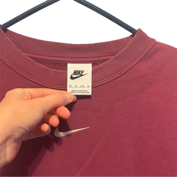 Nike dark maeve cropped oversized sweatshirt - Picture 3 of 3